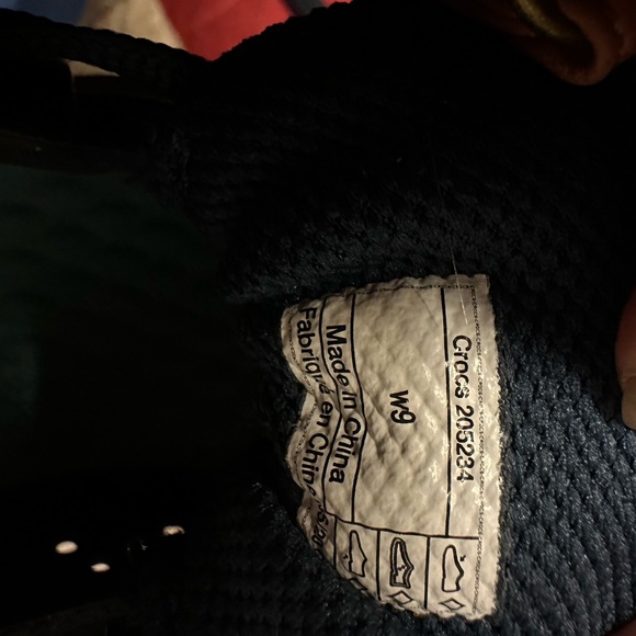 CROC tennis shoes - Picture 5 of 5